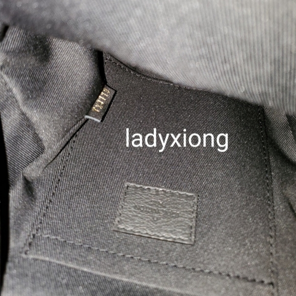 Authentic Louis Vuitton Palm Springs mini - Picture 3 of 9